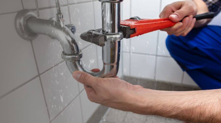 Professional bathroom faucet installation in Manvel, TX